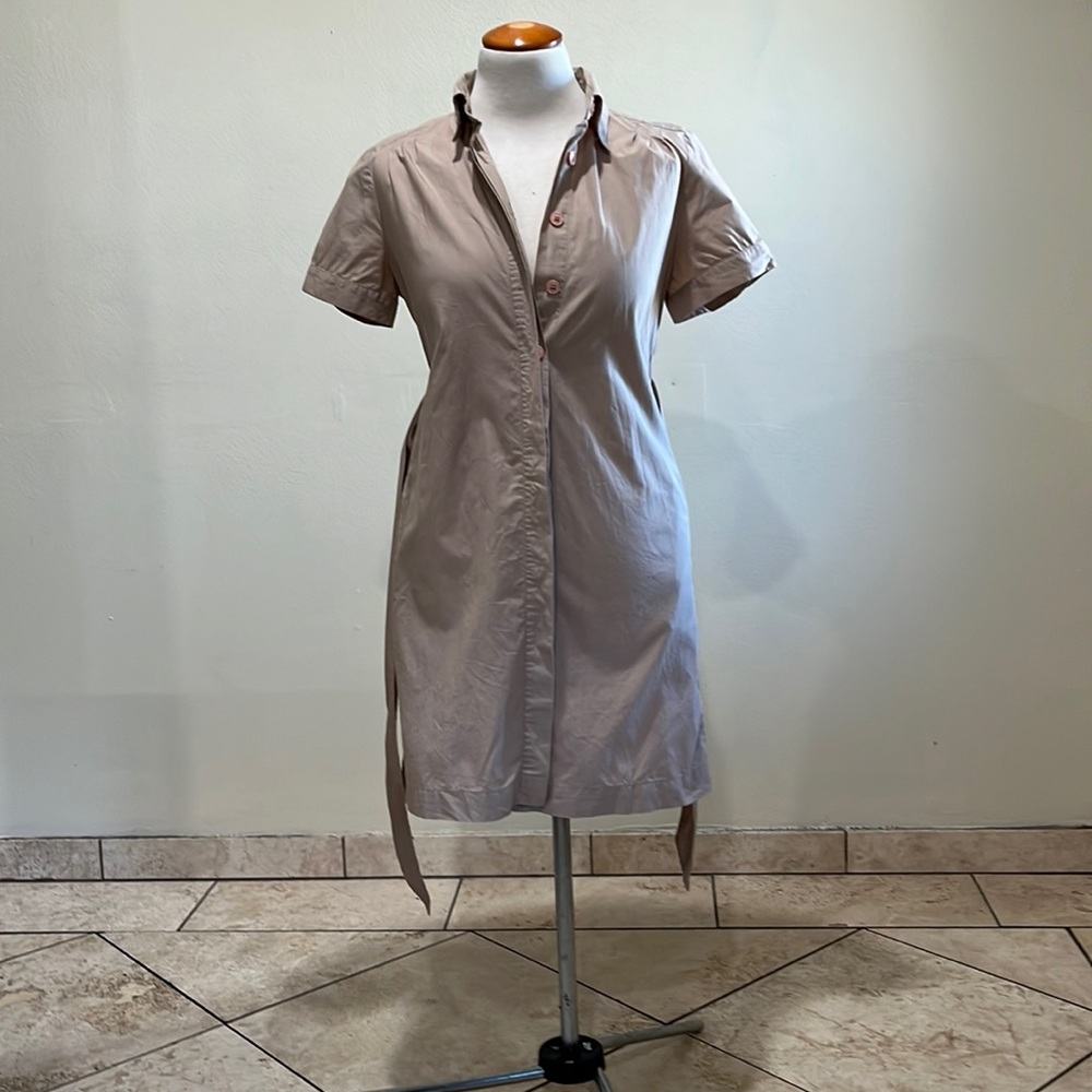 Women’s kaki Tramp Trench Coat Size Medium